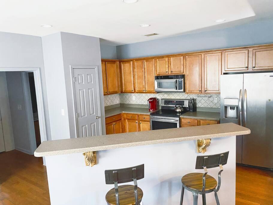 Entire Home Downtown Atl! Walk To Gwcc And More! Атланта Экстерьер фото